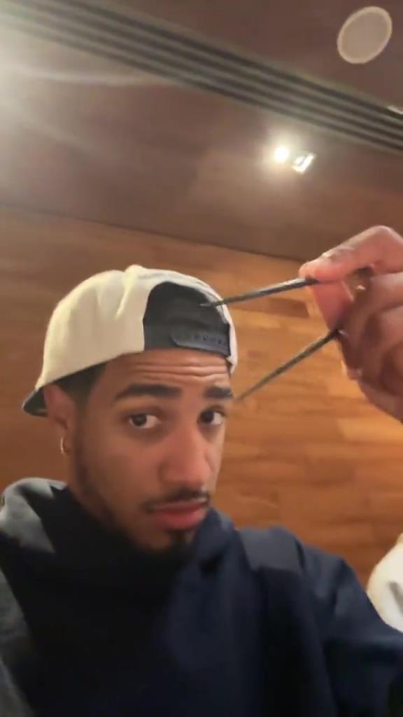 歸化歸化哈利伯頓這筷子拿的還挺標準?。。?>
                                <div   id=